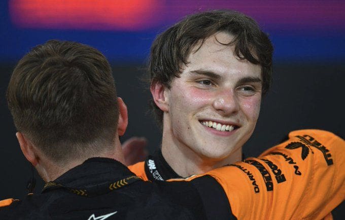 Oscar Piastri signs multi-year deal with McLaren