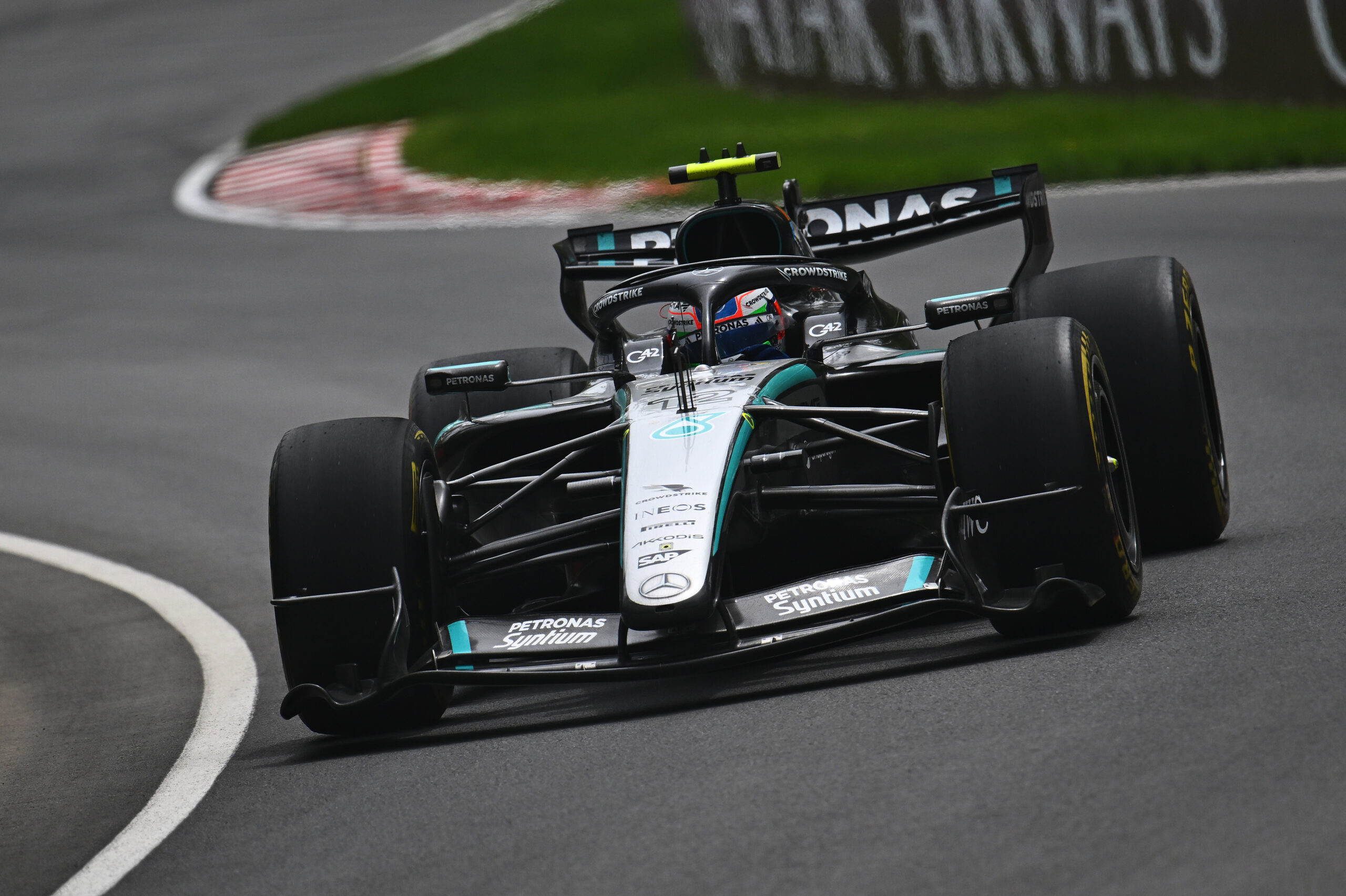 F1 Quali | Canadian GP | Russell Edges Antonelli in Thrilling Qualifying