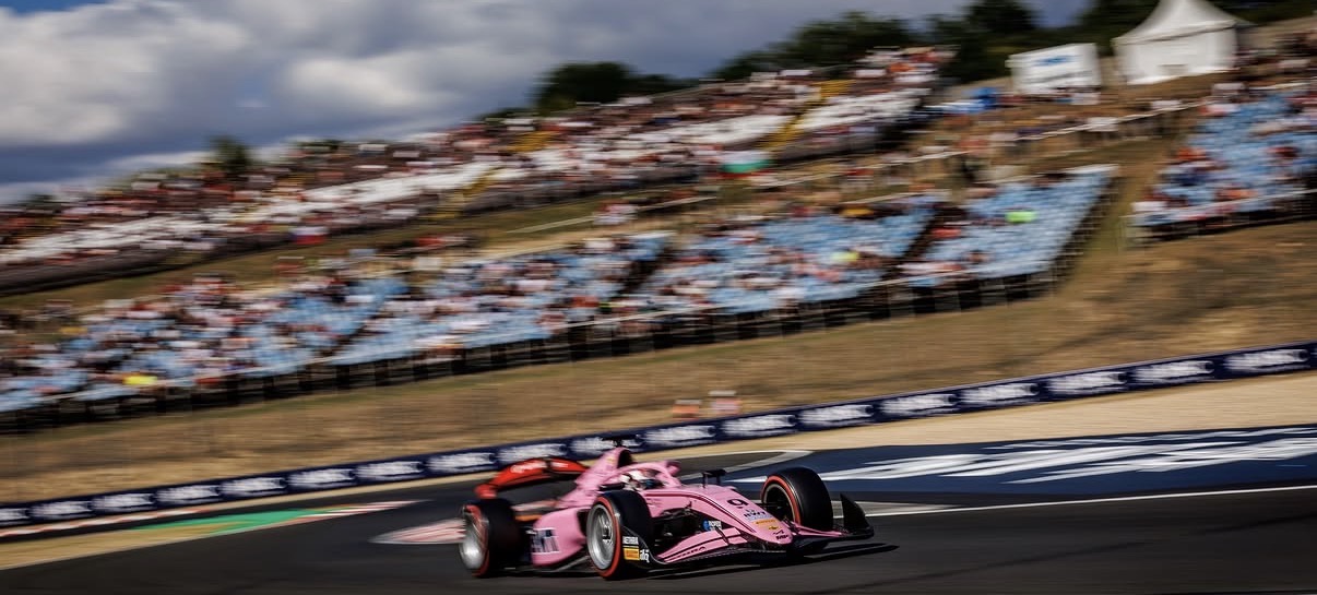 F2 sprint Race | 2026 Hungary GP | Mini closes the gap as championship leader Tsolov DNF’s