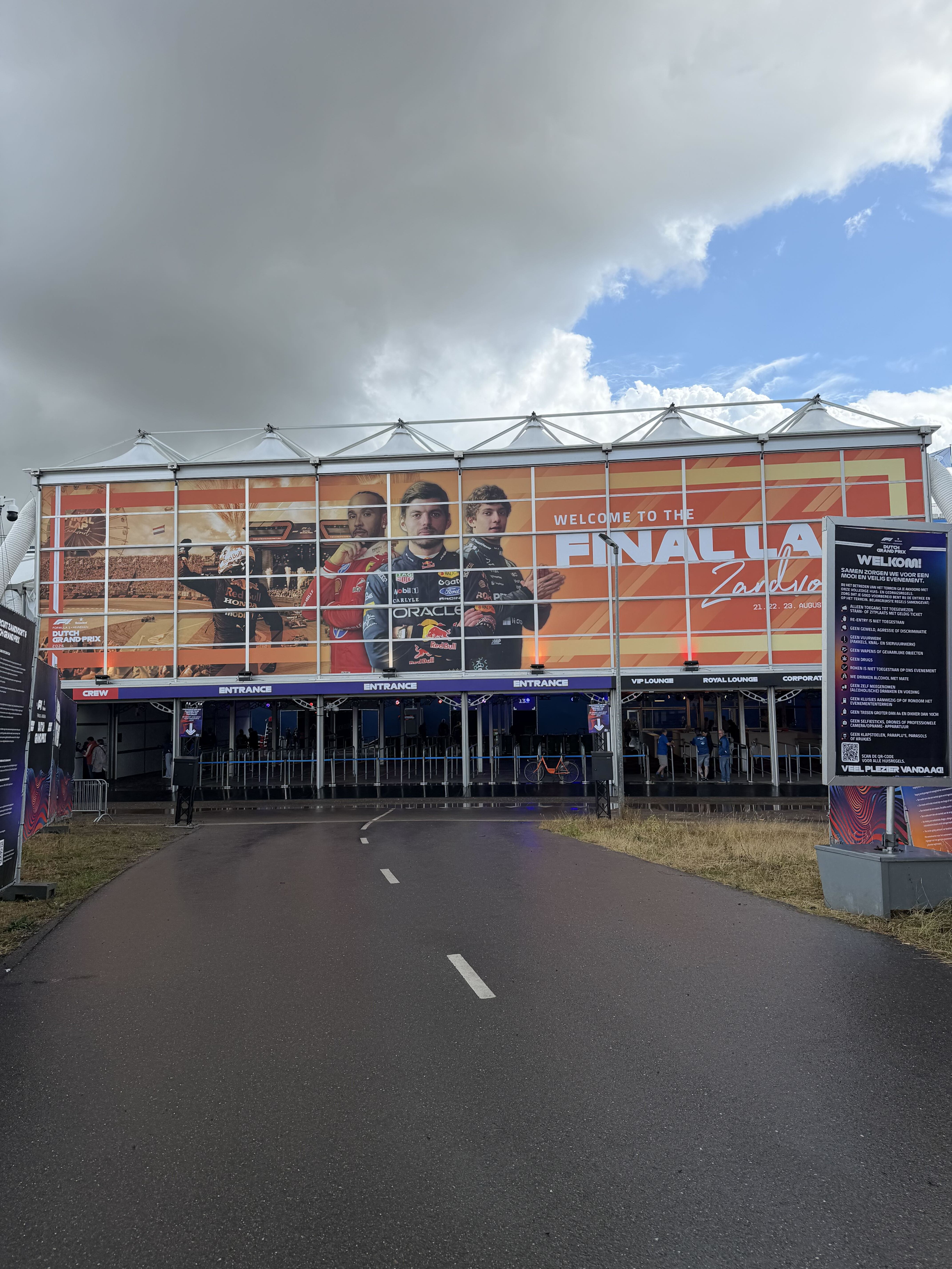 LIVE BLOG | Dutch GP Sunday Race