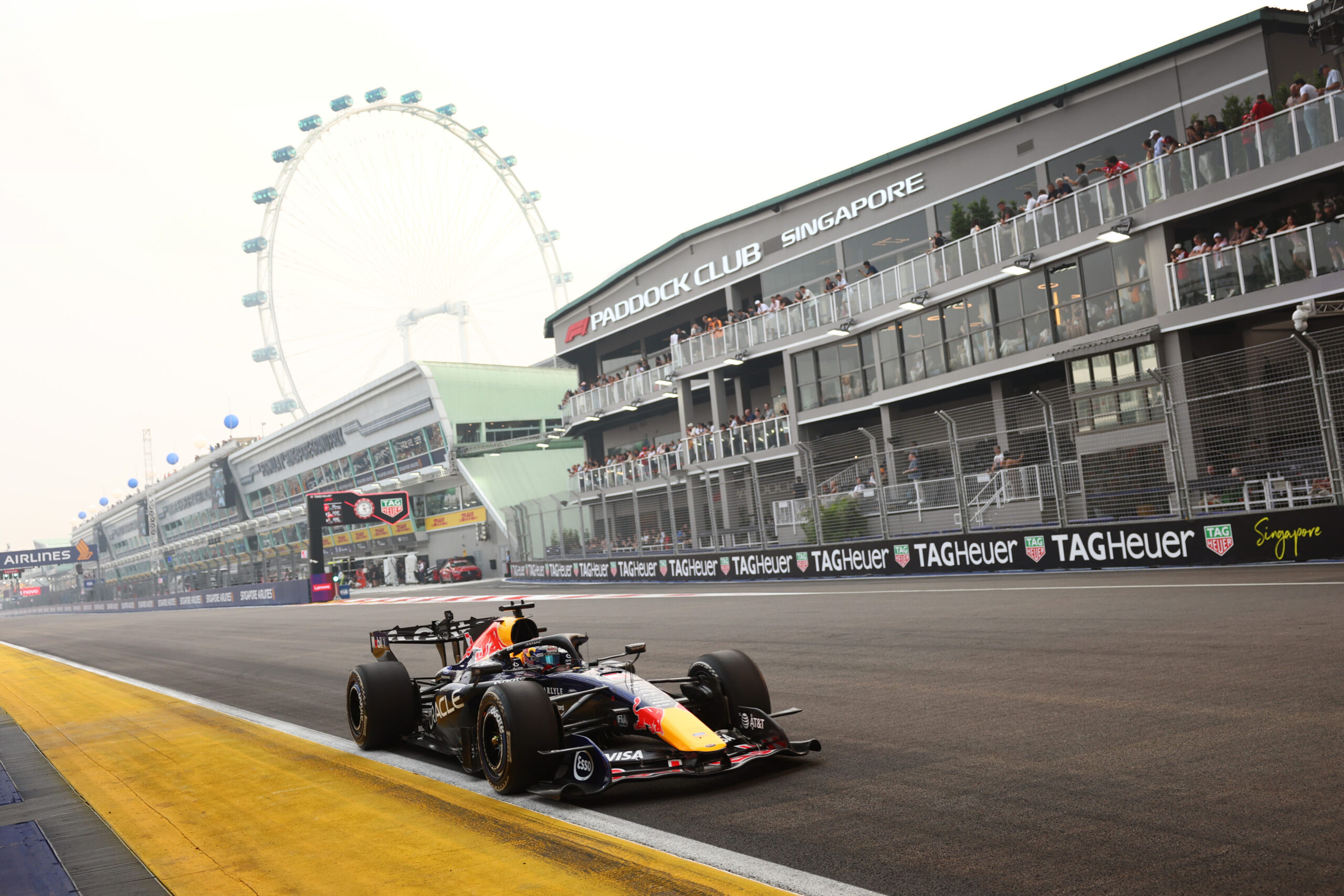 LIVE BLOG | Singapore GP – Sprint Race